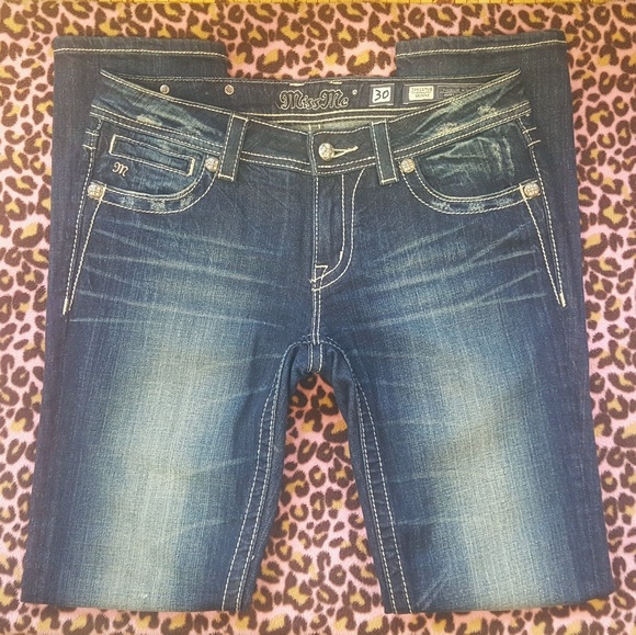 💞NEW! MISS ME BUCKLE GOTH CROSS WINGS BLING JEANS - Picture 3 of 6